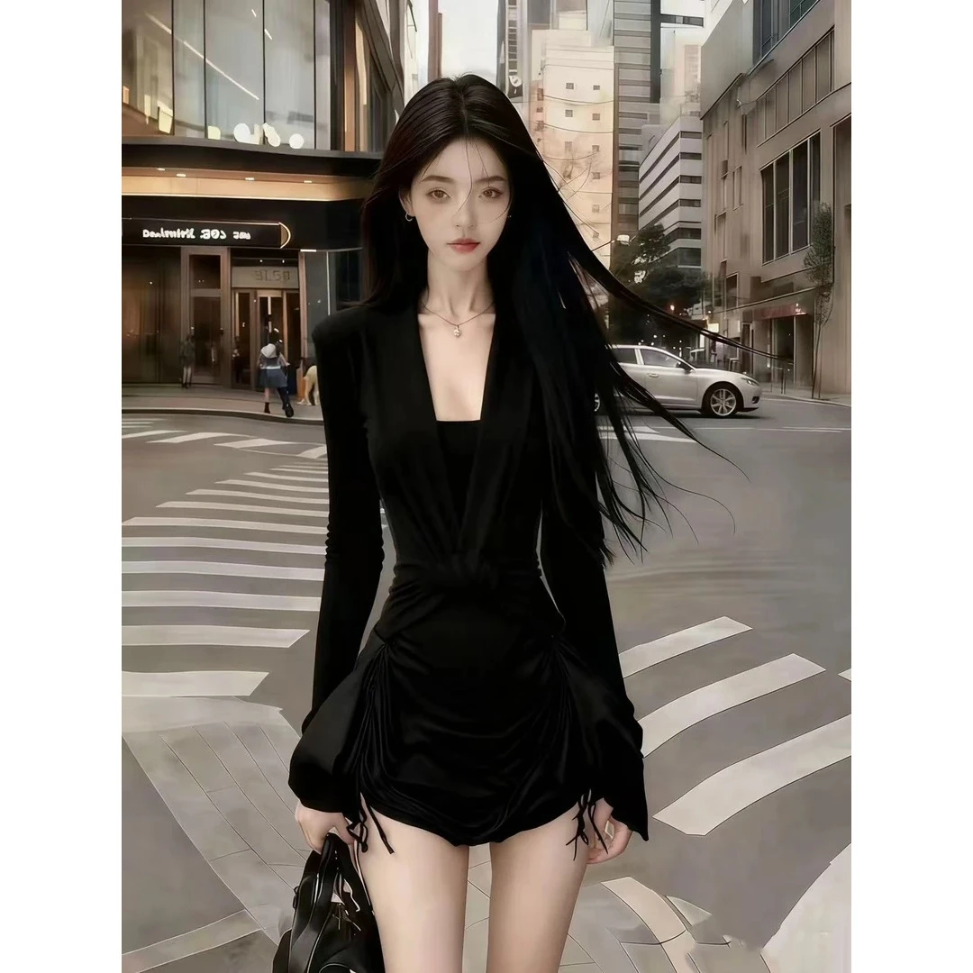 时尚氛围感通勤风黑色V领长袖修身收腰小众设计拼接不规则连衣裙