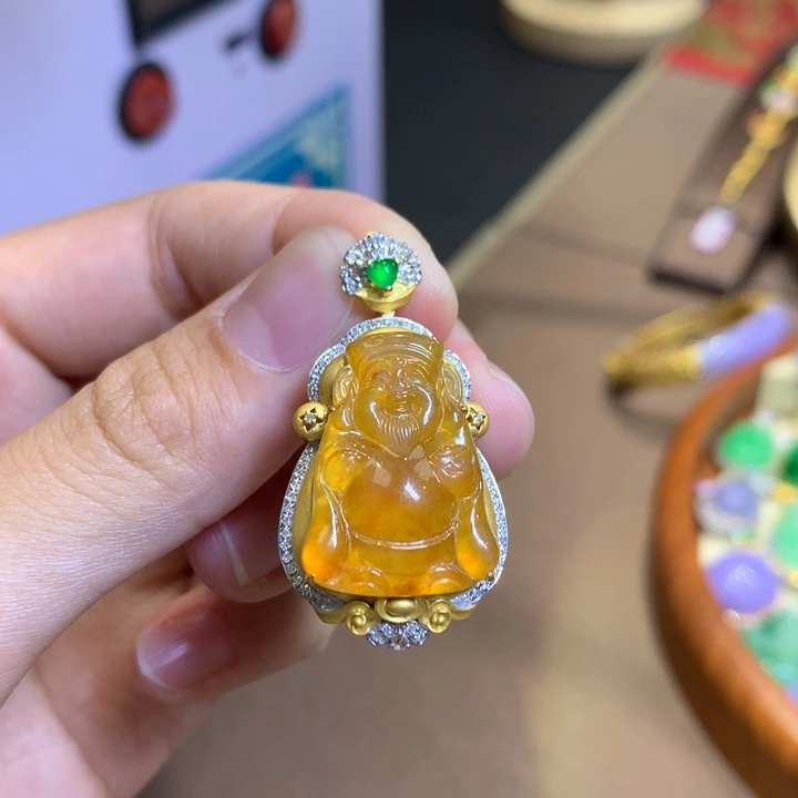 颈饰18K金镶嵌翡翠翡翠