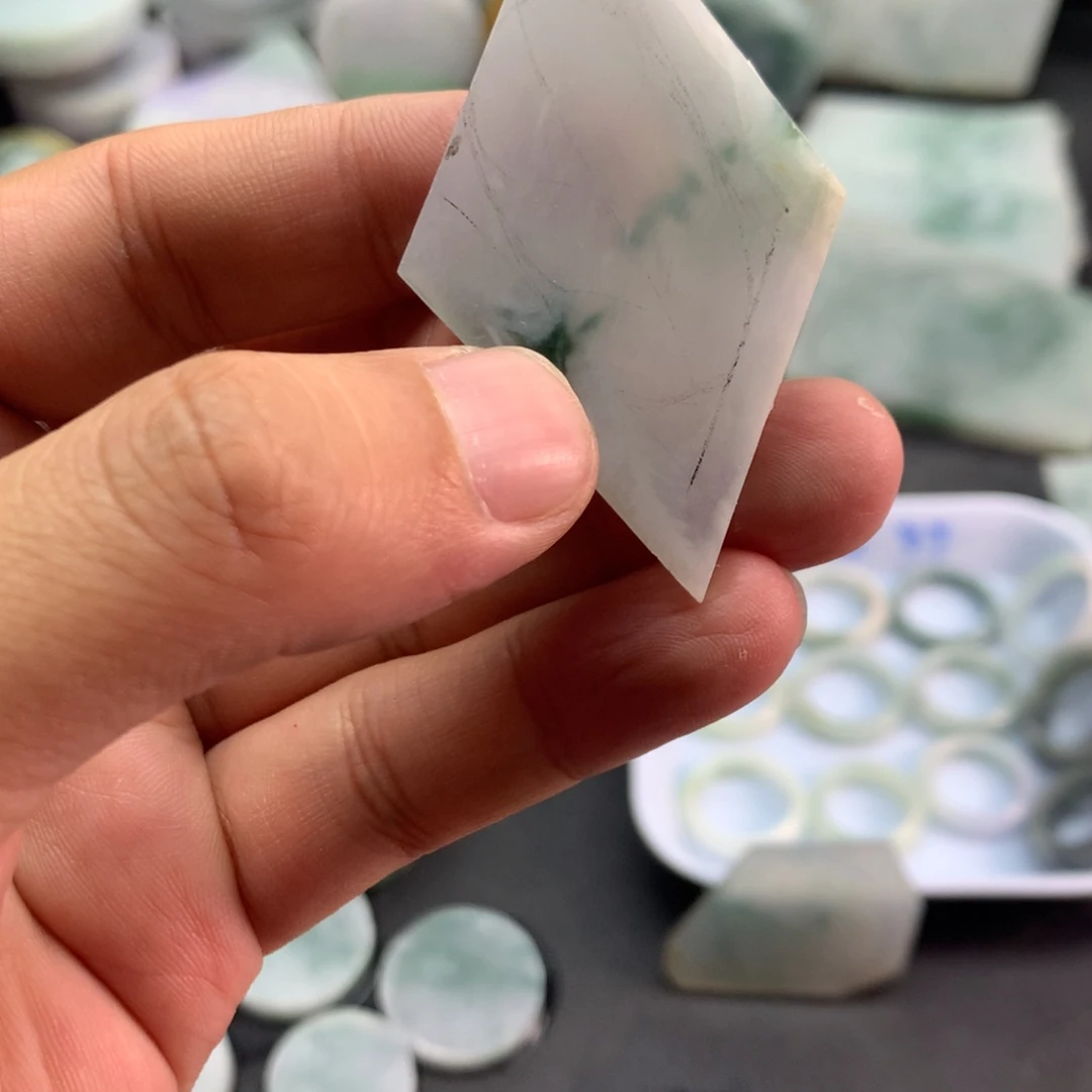 定制翡翠未镶嵌天然翡翠