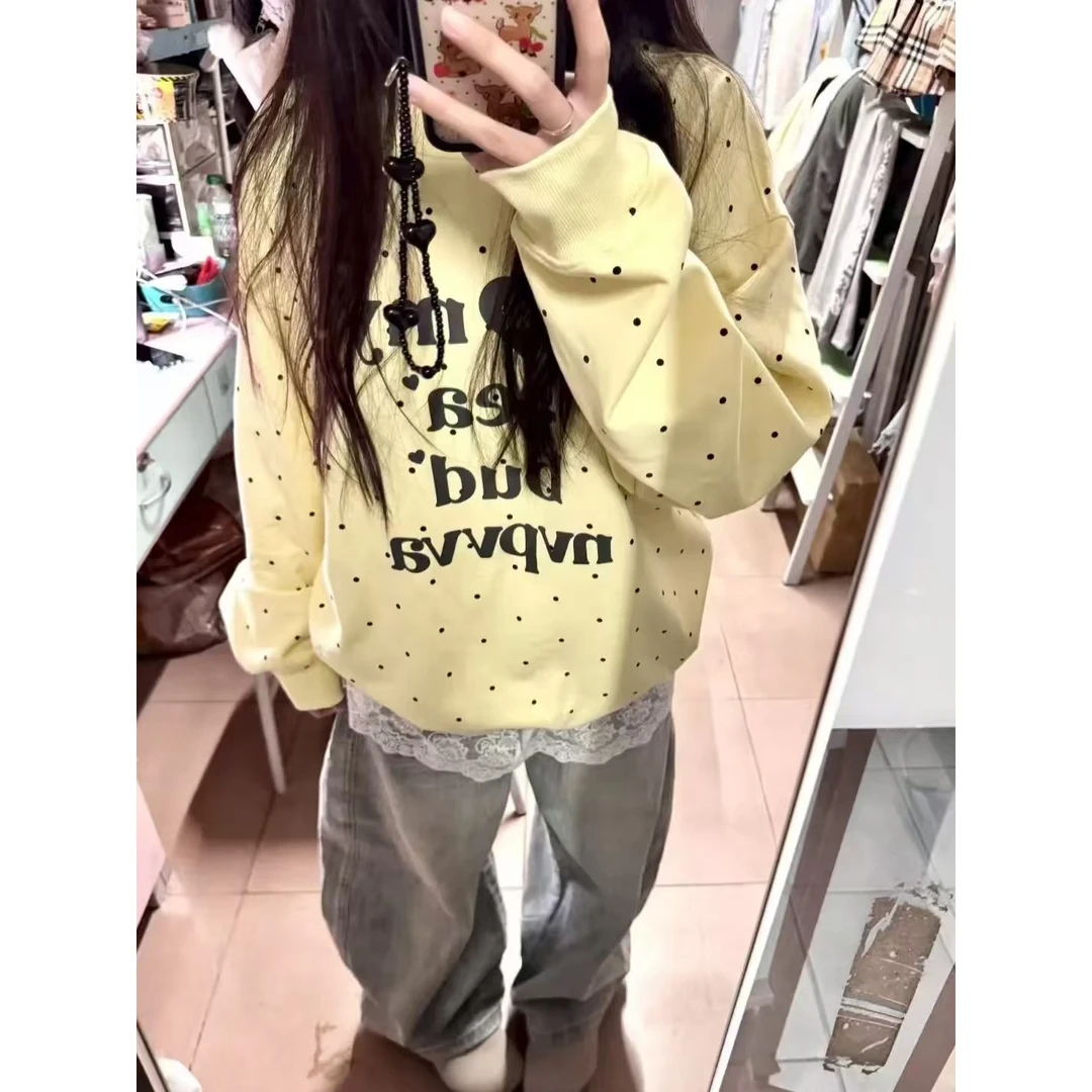 美式复古奶黄色波点圆领卫衣女秋冬新款宽松加绒慵懒风设计感上衣