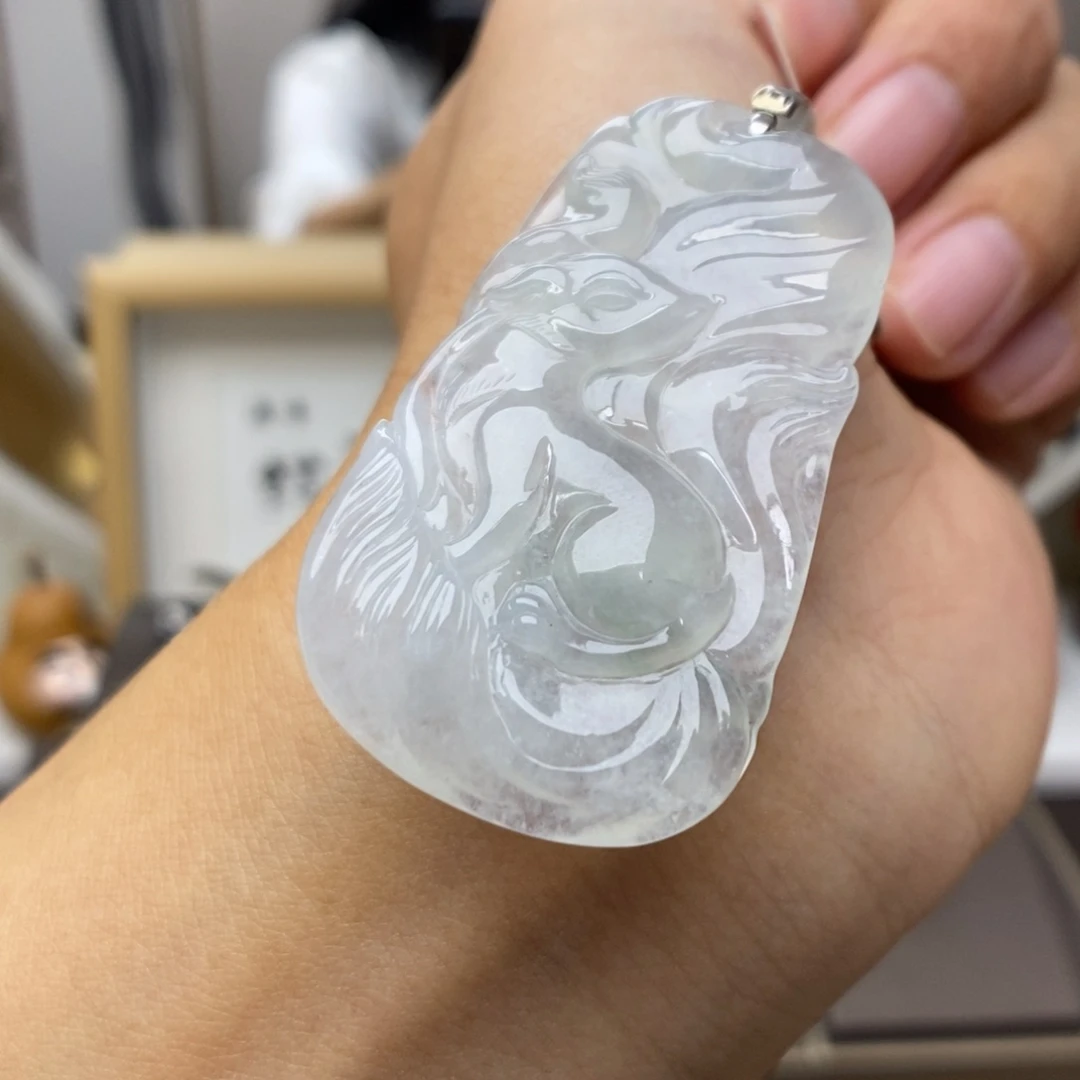 【闪购商品】颈饰18K金镶嵌翡翠46