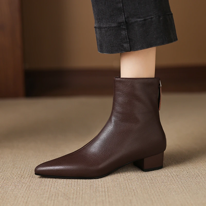 3.5cm复古港风后拉链短靴粗跟秋冬单靴棕色百搭真皮尖头瘦瘦靴女
