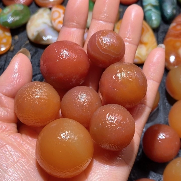 石英质玉颈饰未镶嵌烟*