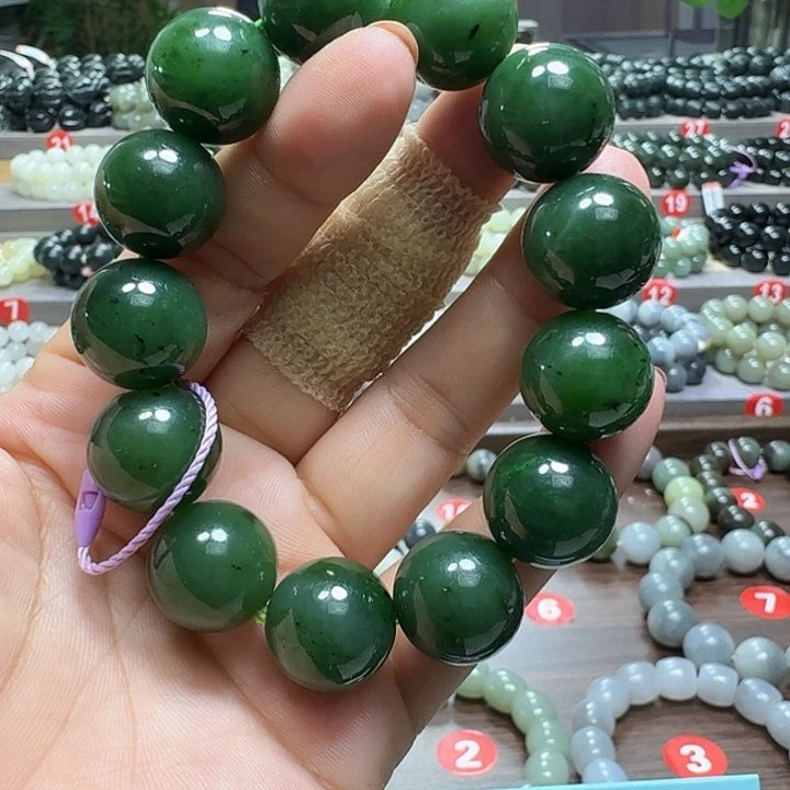 未镶嵌手链和田玉（碧玉）卡17