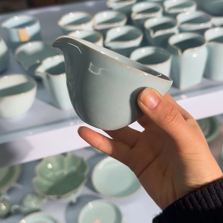 微瑕天青圆口公道