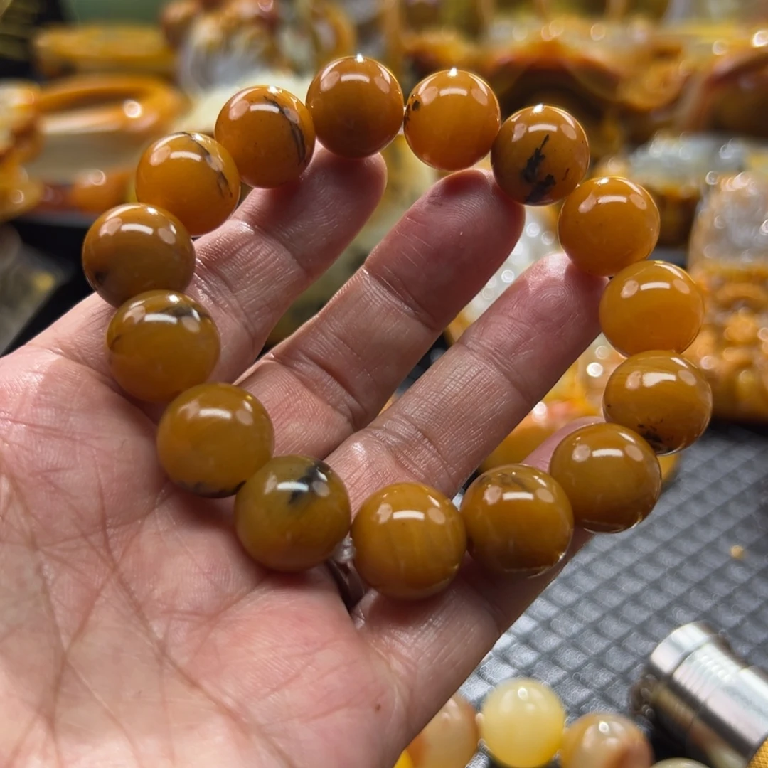 石英质玉未镶嵌颈饰