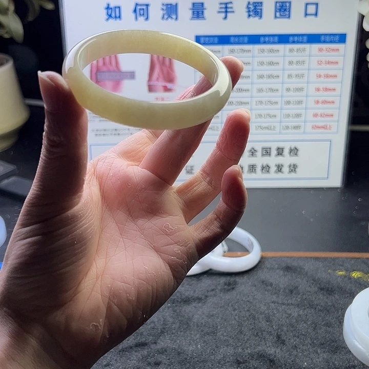 定制翡翠未镶嵌天然缅甸翡翠定制