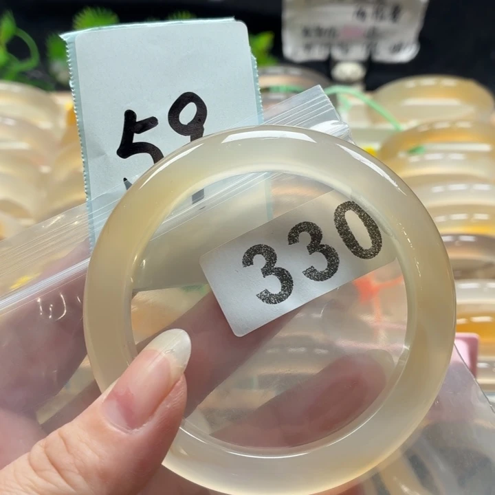 玛瑙/玉髓未镶嵌手镯