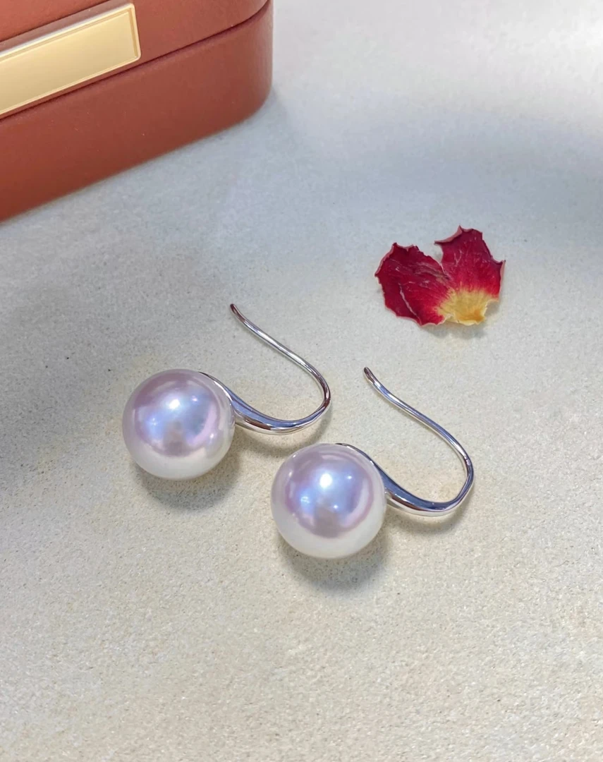 新人见面礼 清货 高跟鞋耳饰10-11mm 正圆冷白极光 经典时尚百搭