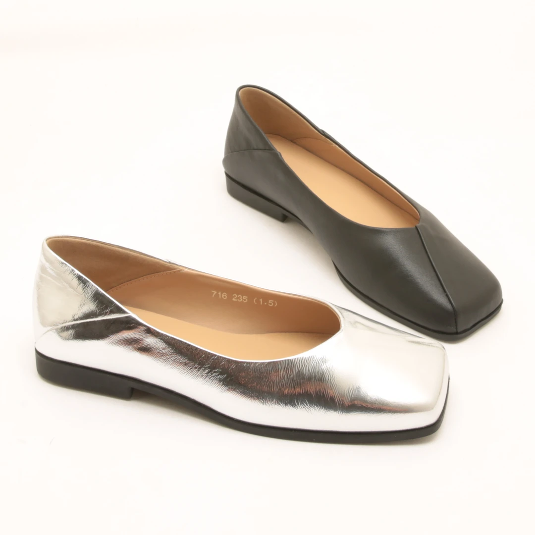 7102春夏新款舒适软底懒人单鞋女方头平底真皮浅口孕妇百搭奶奶鞋