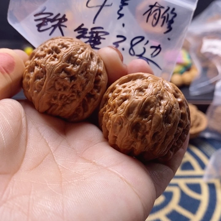 文玩核桃吊坠铁锤