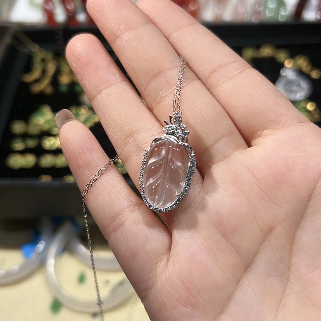 石英质玉颈饰银S925镶嵌づ***了