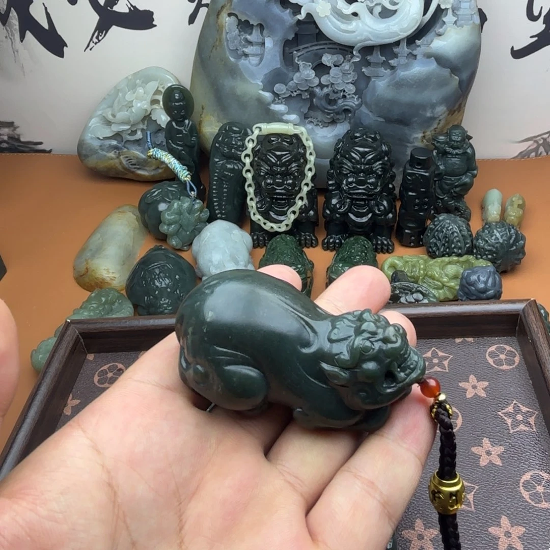 和田玉未镶嵌挂件