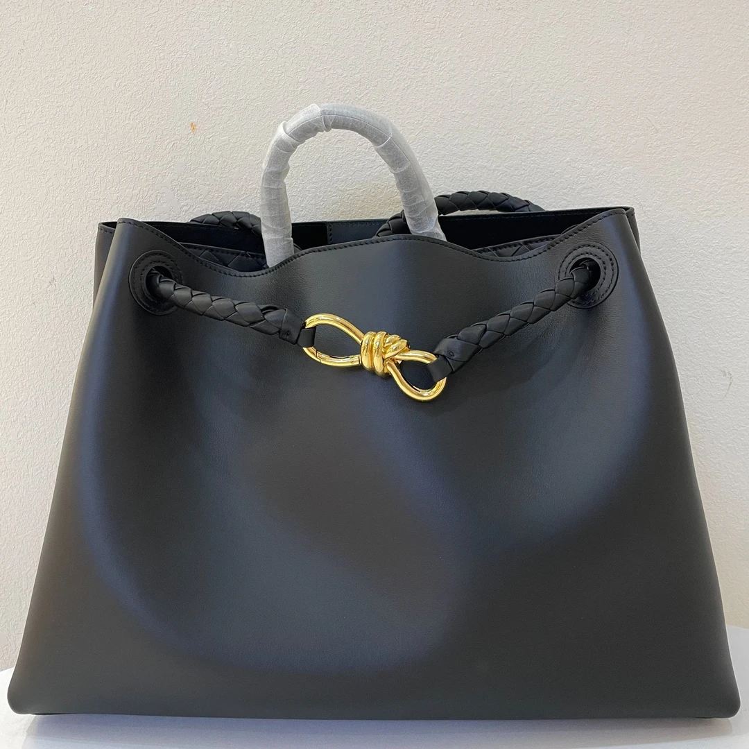 2024新款时尚轻奢bv八字扣原厂进口小牛皮单肩斜挎包包中号35cm