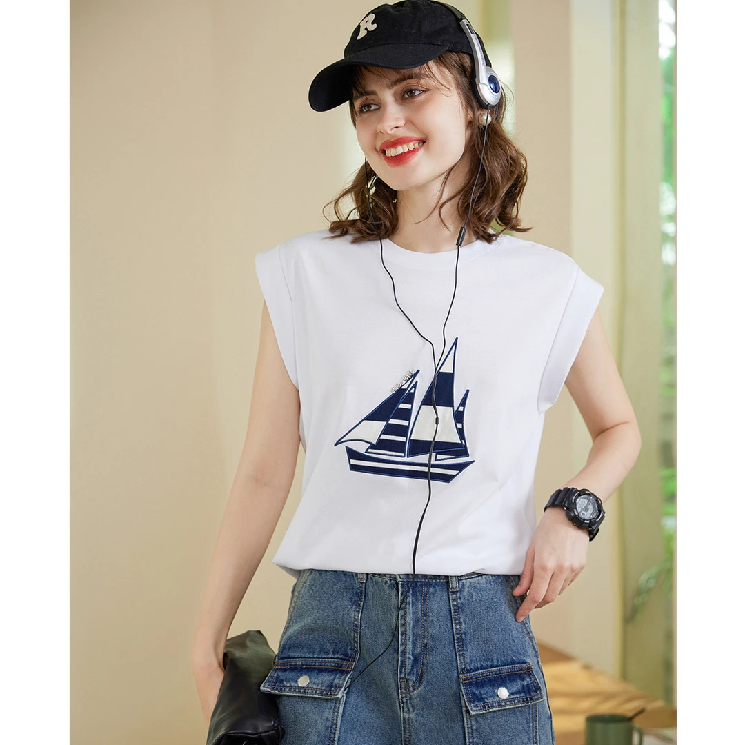 白鹿语夏季时尚循环贴布绣花金属字母标圆领连肩短袖T恤女YU10345