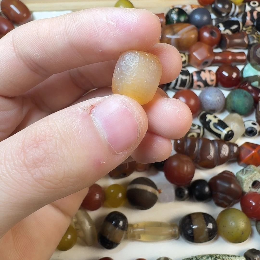 玛瑙/玉髓未镶嵌纯天然玛瑙珠子