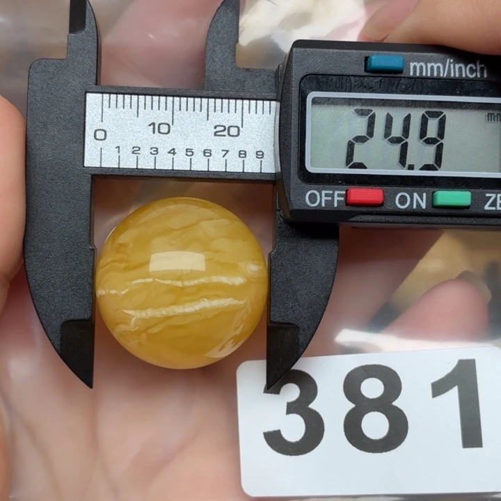未镶嵌琥珀裸石蜜蜡