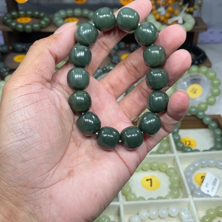 和田玉未镶嵌手链