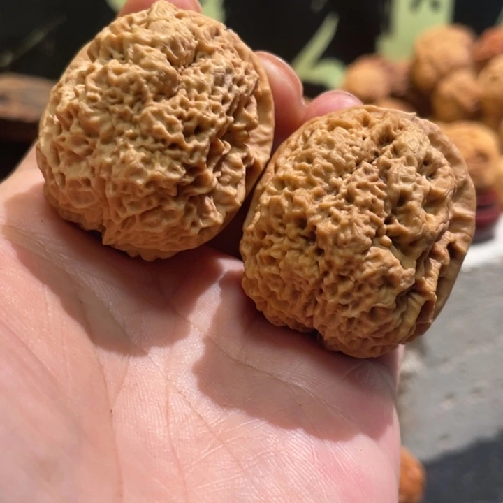 文玩核桃把件编号51