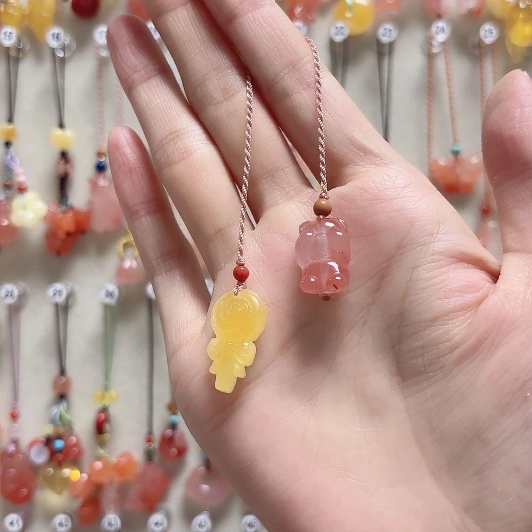 南红玛瑙未镶嵌吊坠(赠链)