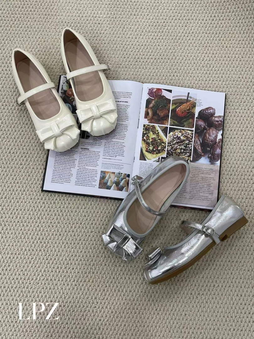 【LPZ】:635-1春季新款一字带平底时尚低帮单鞋