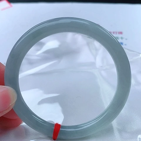 翡翠手镯（圆镯）未镶嵌66 号翡翠手镯