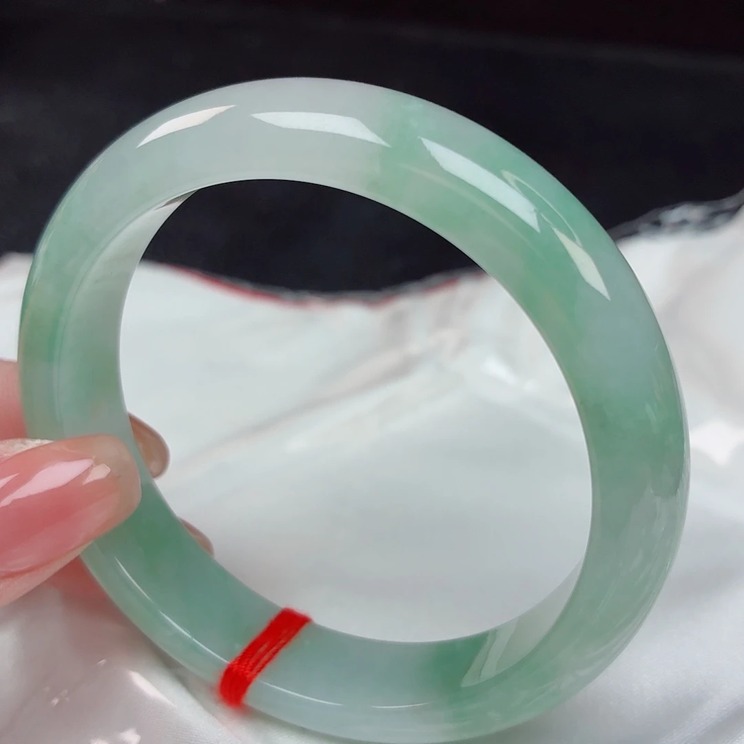 翡翠手镯未镶嵌56