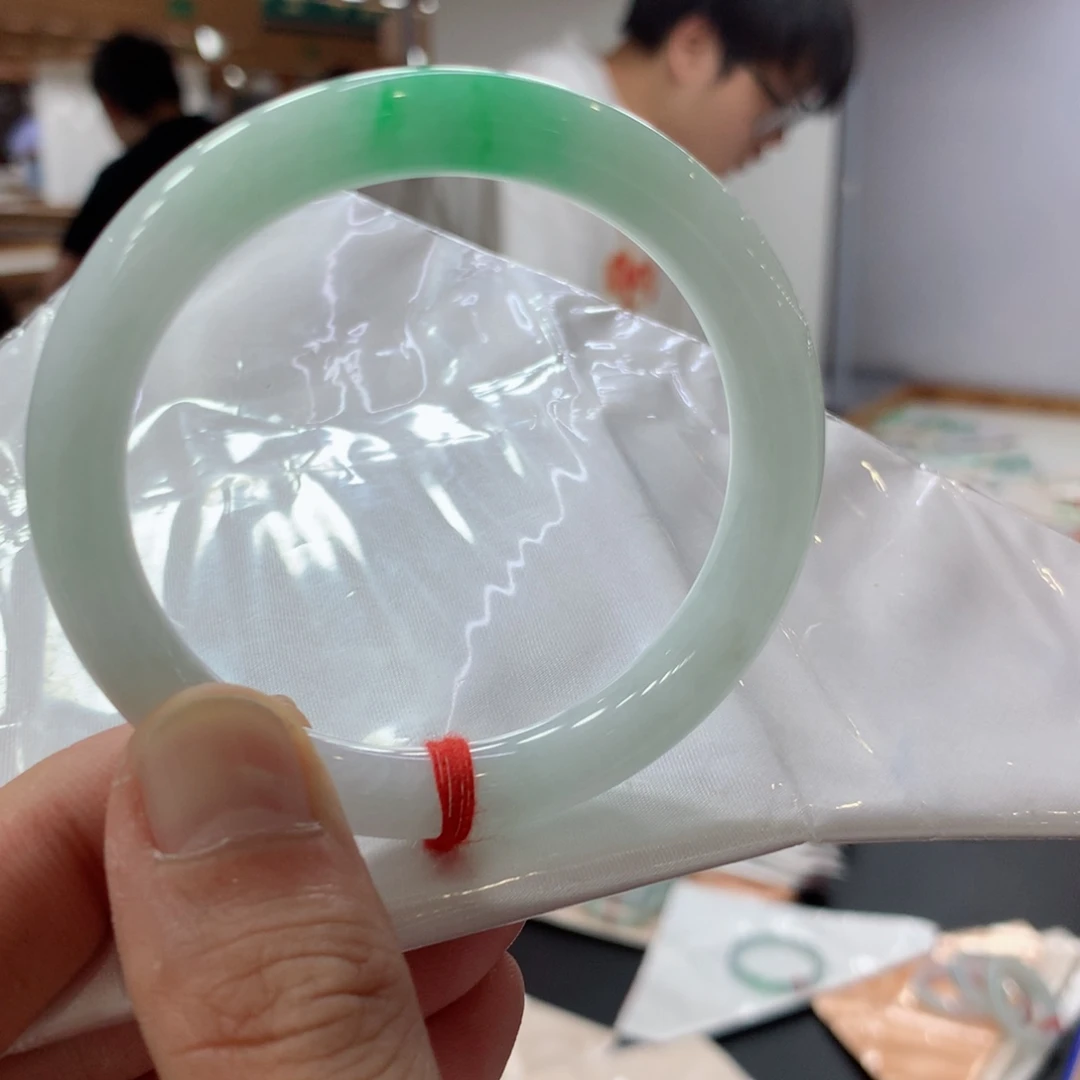 未镶嵌手镯翡翠买断