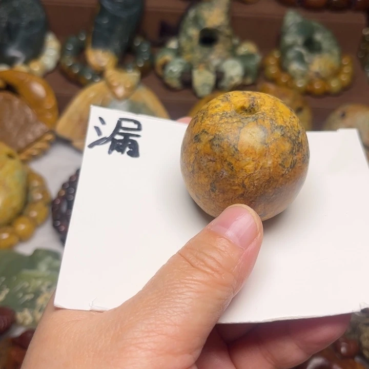 岫岩河磨玉（透闪石质玉）未镶嵌珠宝奇石
