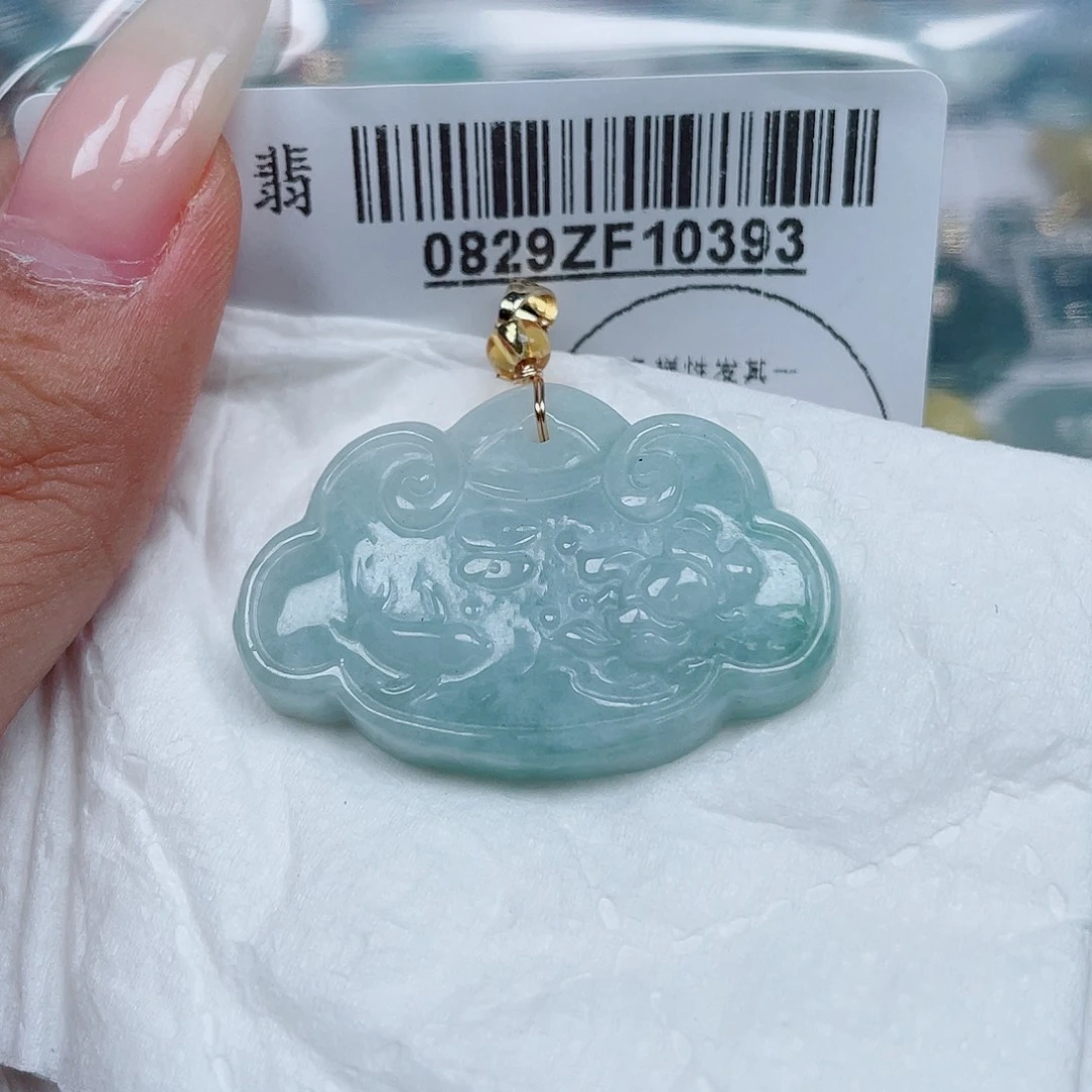 吊坠(不含链)未镶嵌翡翠