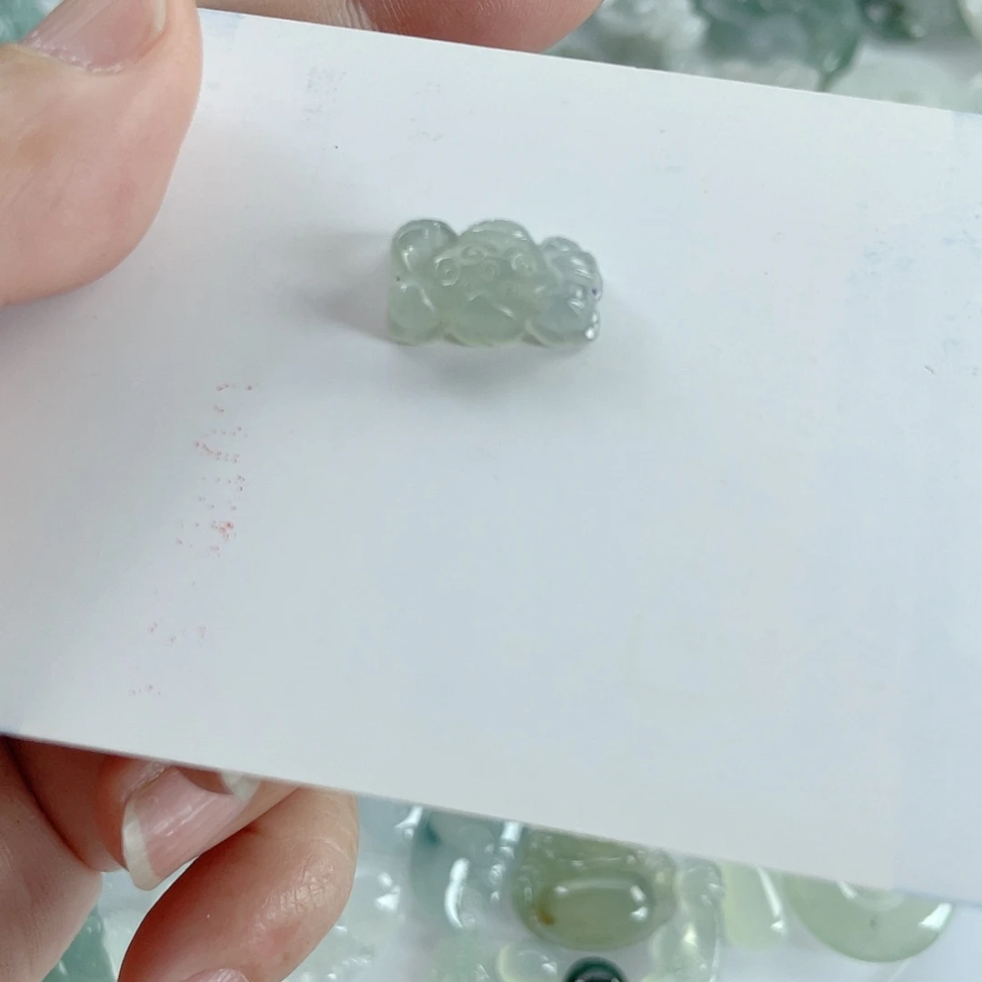 翡翠颈饰未镶嵌小***蓝花