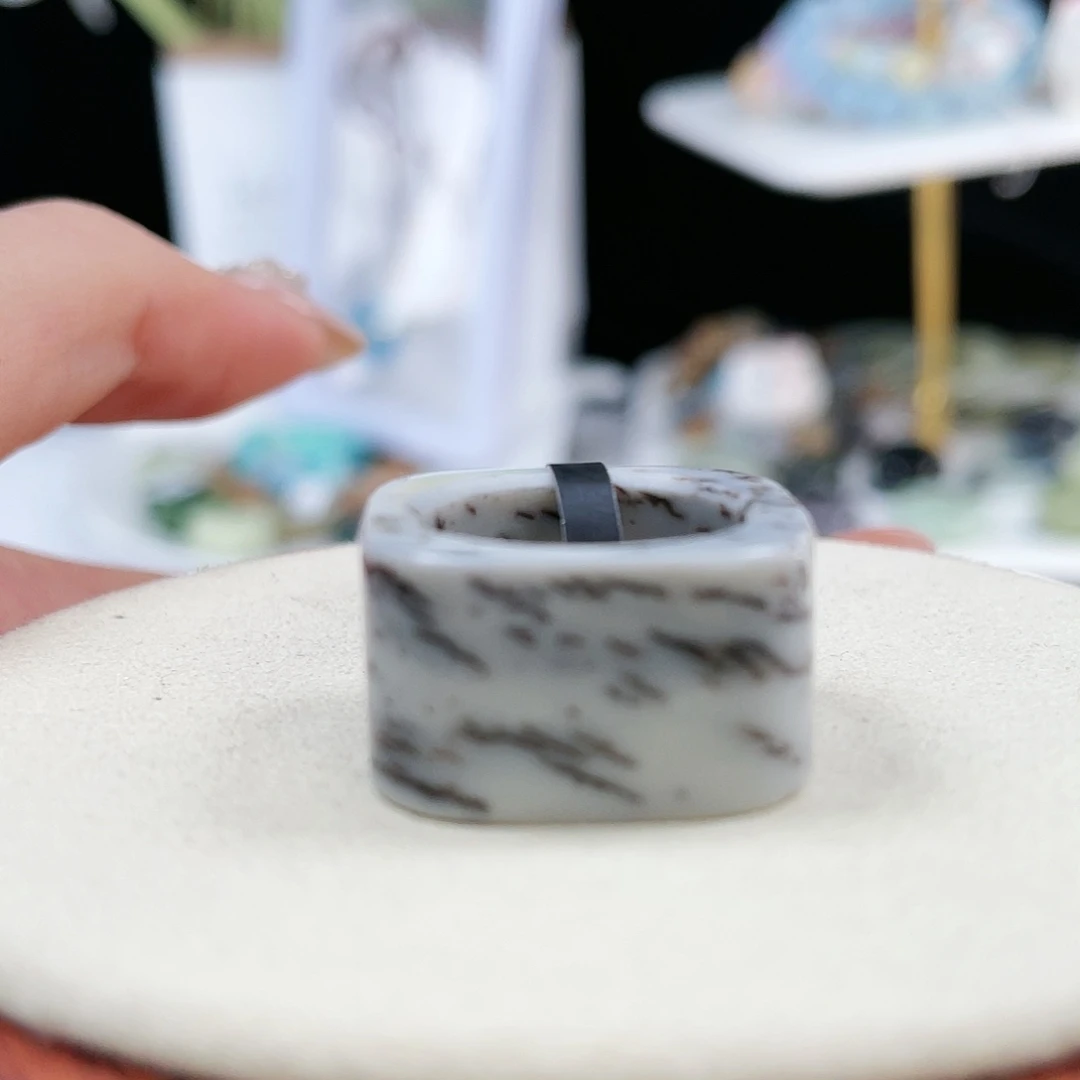 和田玉未镶嵌戒指P50时尚款16.4不退换