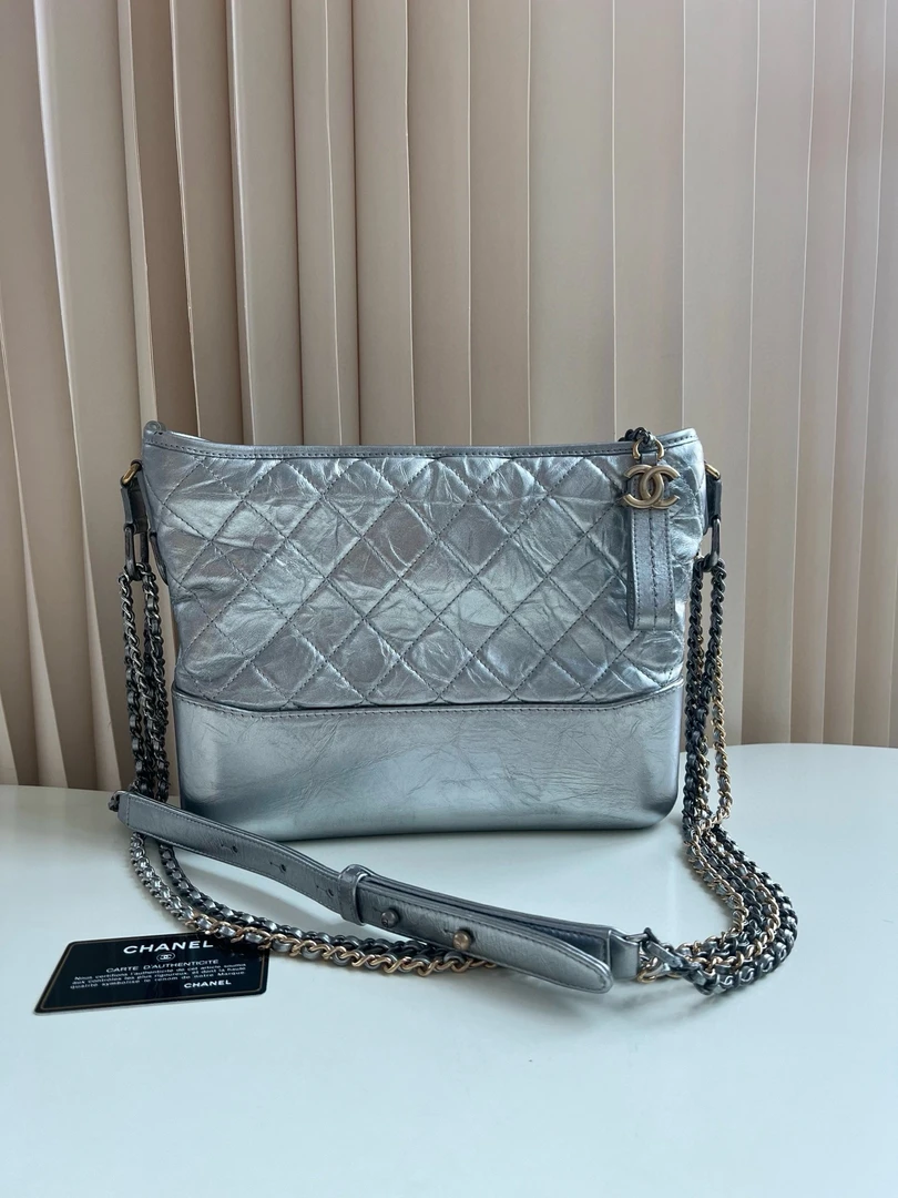 95新 Chanel/香奈儿 1928  Chanel 银色流浪链条斜挎包 有卡24开