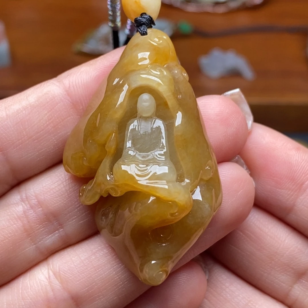 翡翠未镶嵌颈饰满黄的悟道