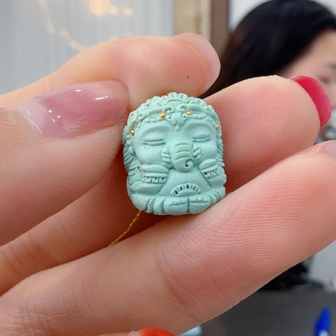 绿松石未镶嵌珠宝奇石