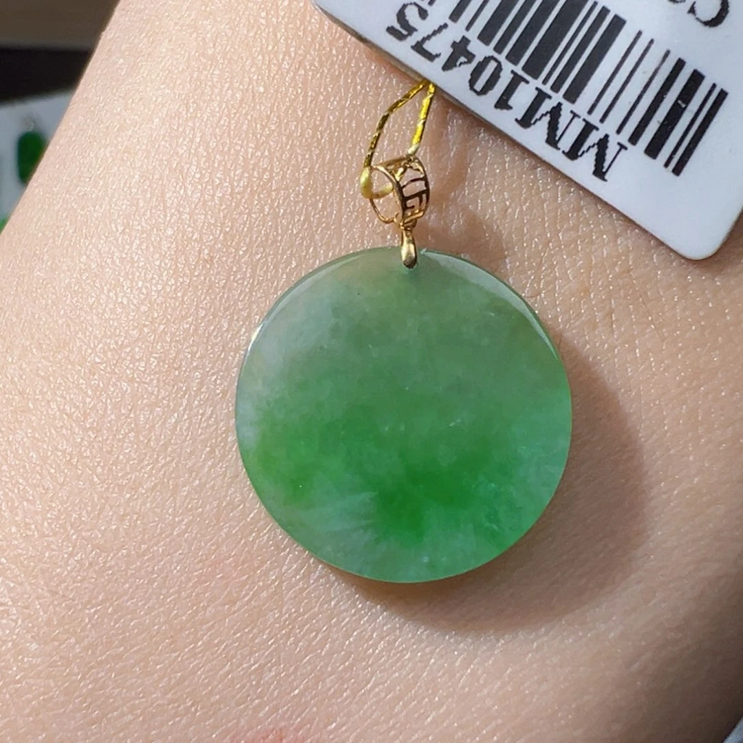 翡翠挂件18K金镶嵌翡翠