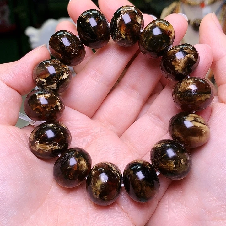 小***️琥珀未镶嵌裸石抚顺琥珀18-03