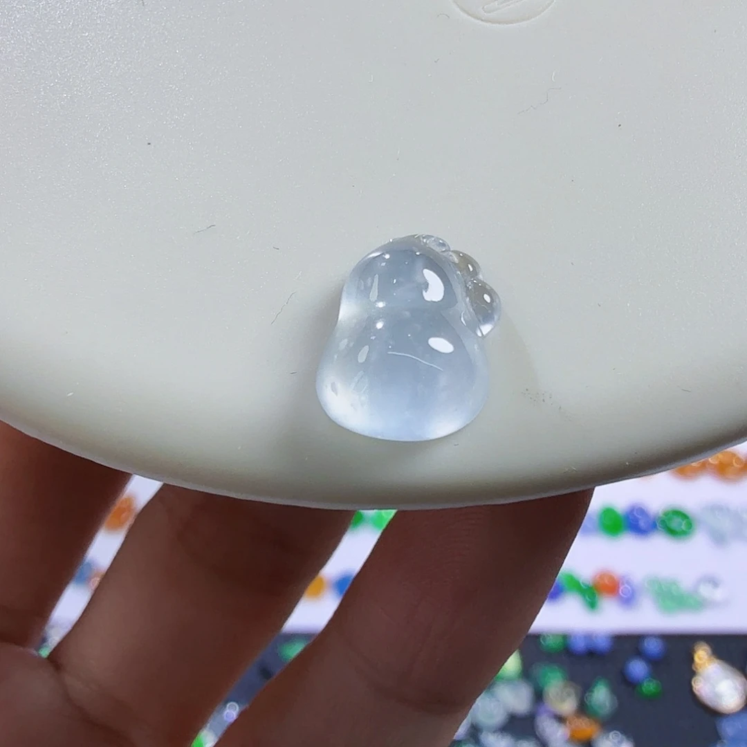 翡翠未镶嵌颈饰葫芦瓜