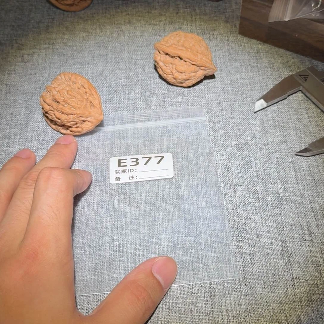 文玩核桃吊坠金公子377