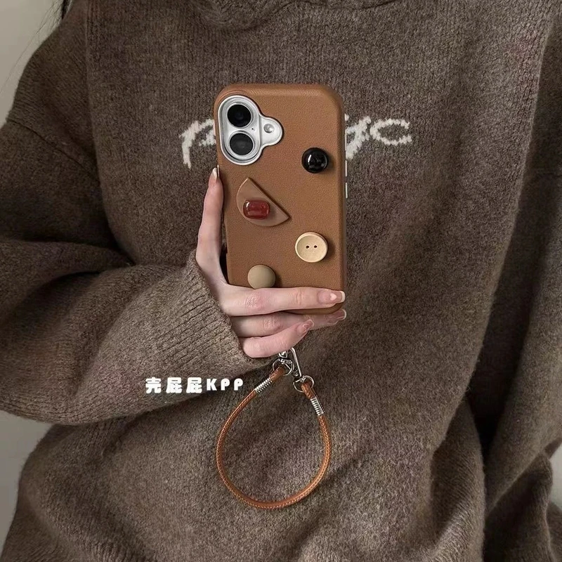 简约立体小众苹果16手机壳纽扣iPhone15软14promax防摔13带挂绳12