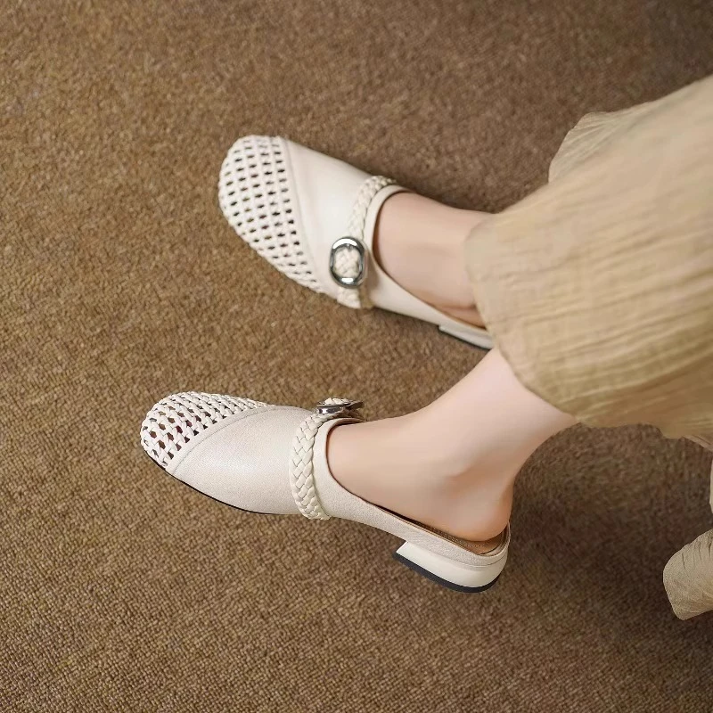 2025新款白色半拖鞋女夏季气质外穿镂空时尚百搭低跟编织凉拖鞋女