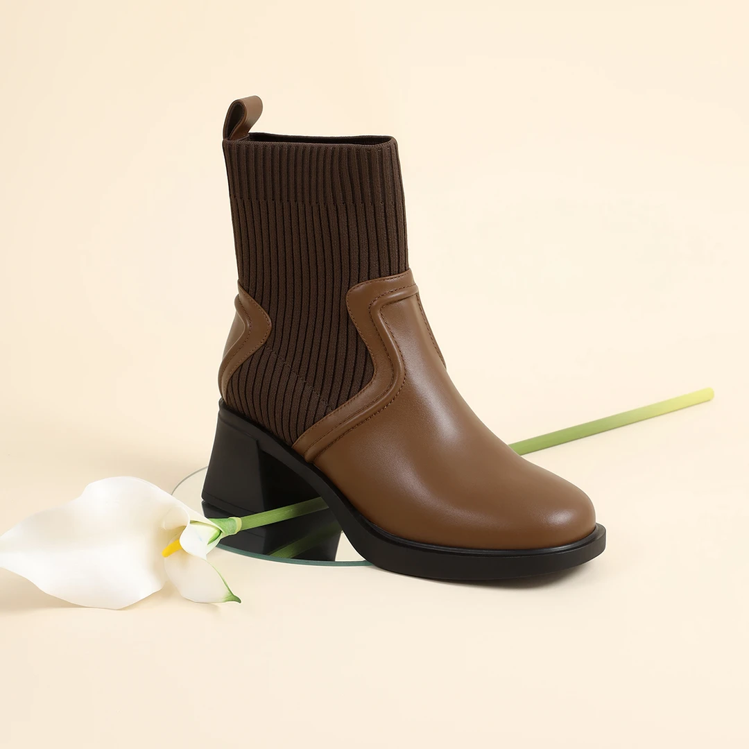 pierre cardin 复古牛皮织物拼接弹力靴中跟时装真皮时尚女靴