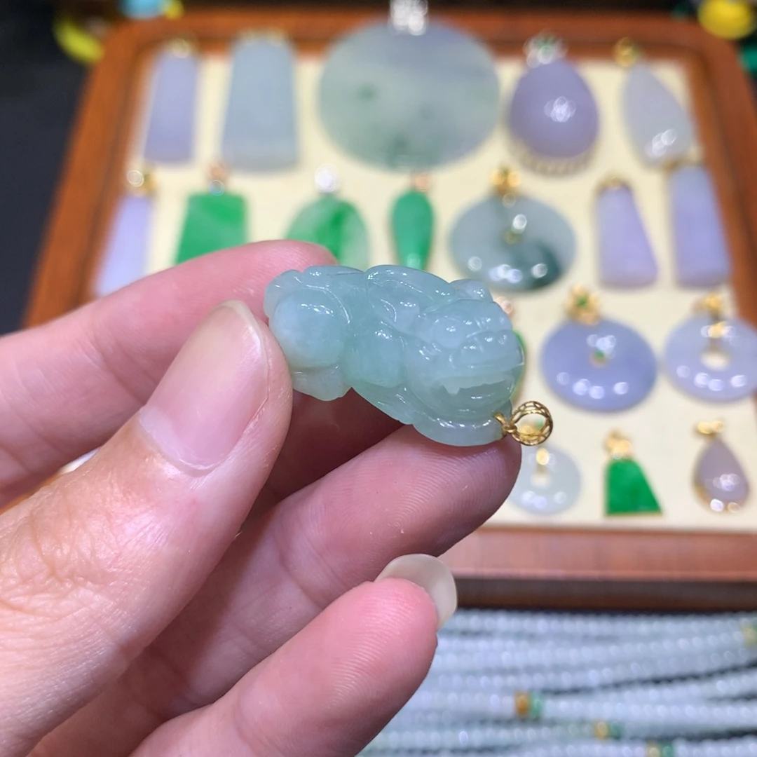 吊坠(不含链)18K金镶嵌翡翠