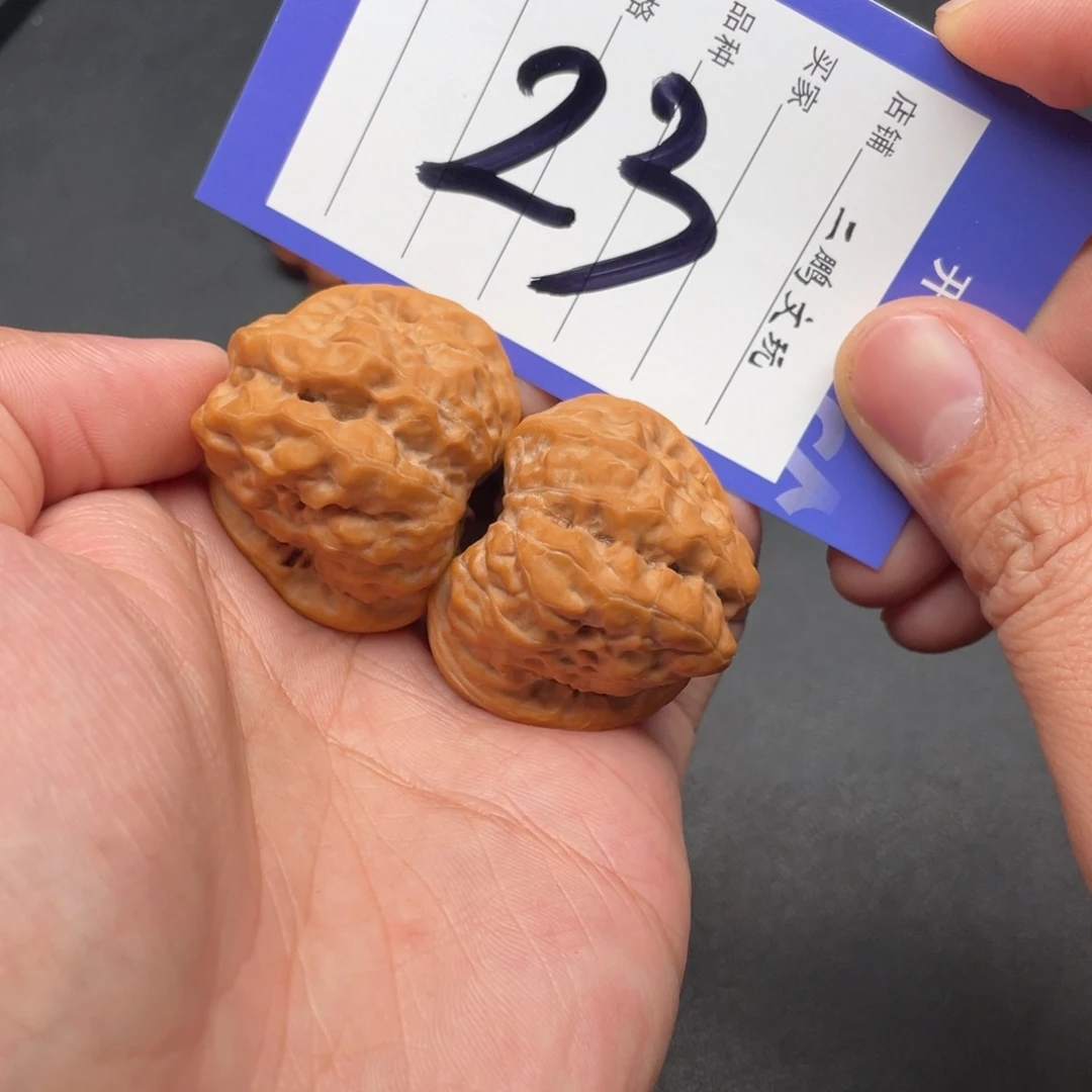 文玩核桃把件蛤蟆头39