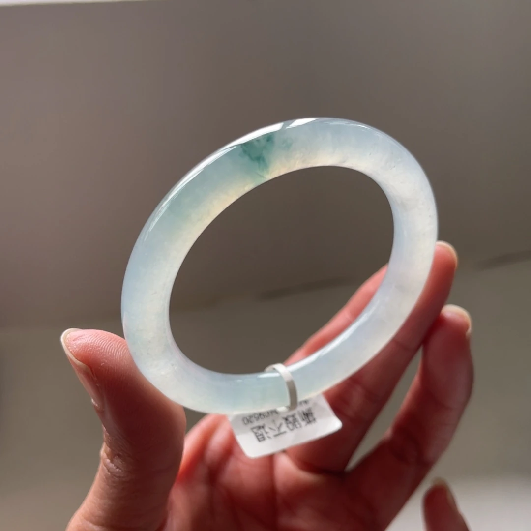 翡翠未镶嵌手镯53圈三天鉴赏期