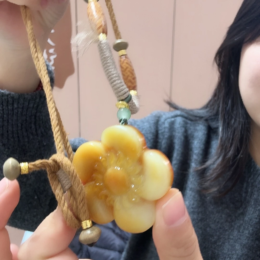 紫****蛇纹石玉未镶嵌颈饰