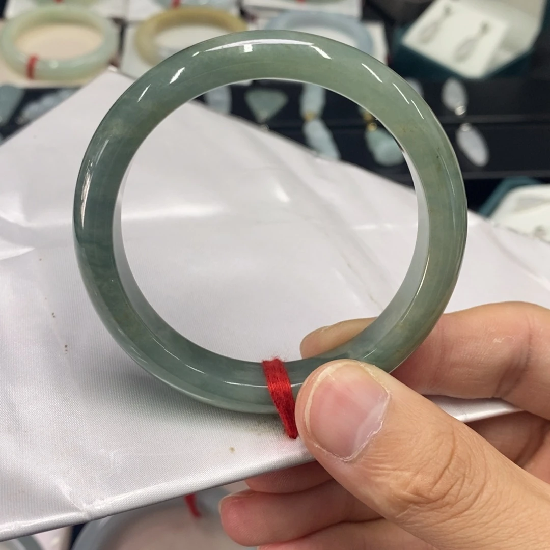 翡翠未镶嵌手镯翡翠