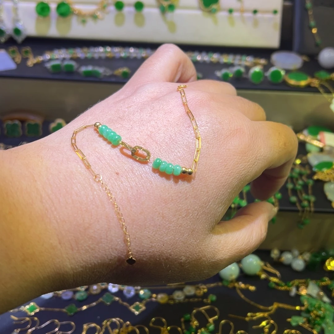 颈饰18K金镶嵌翡翠手链