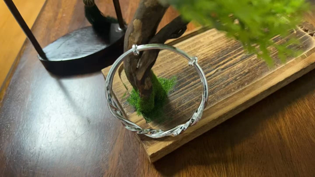 合金莫桑石手镯  0094莫比乌斯推拉伸缩手镯带礼盒