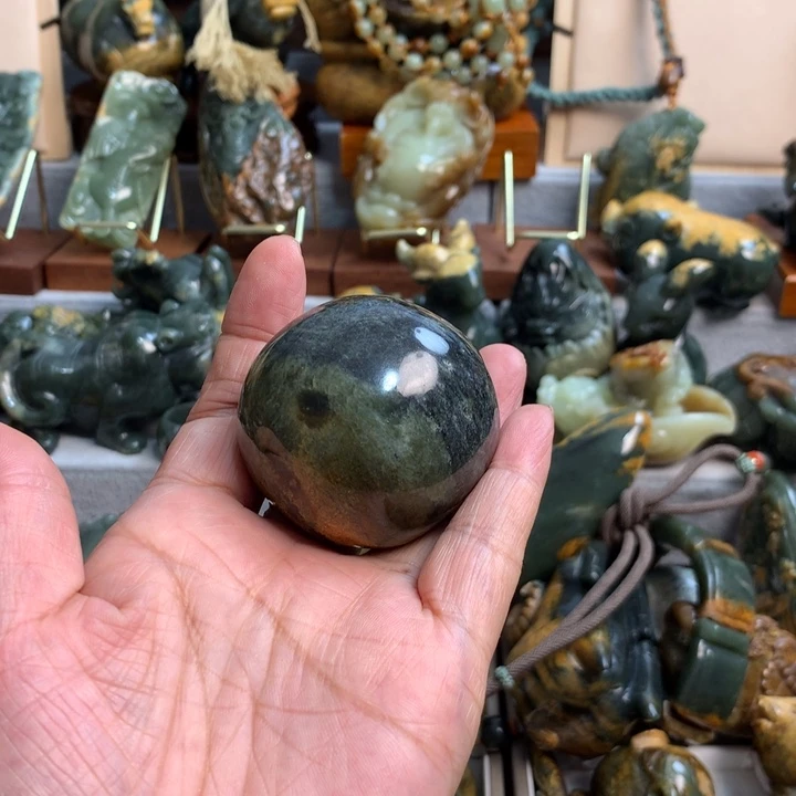 岫岩河磨玉（透闪石质玉）手把件未镶嵌变*